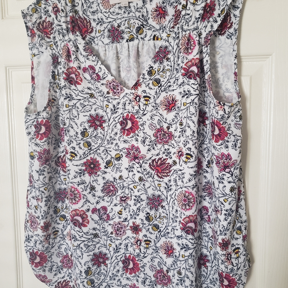 Loft sleeveless blouse